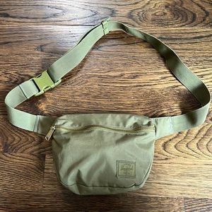 Herschel Crossbody bag